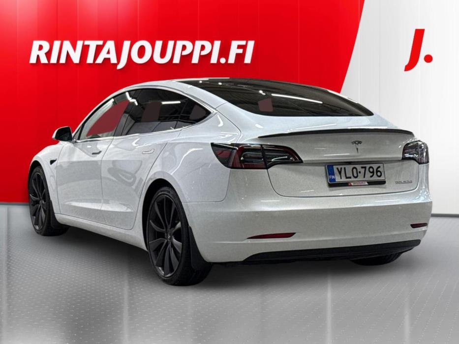 TESLA Model 3 2020