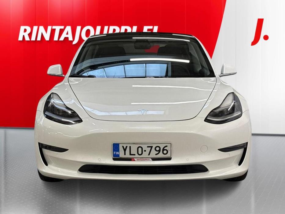 TESLA Model 3 2020