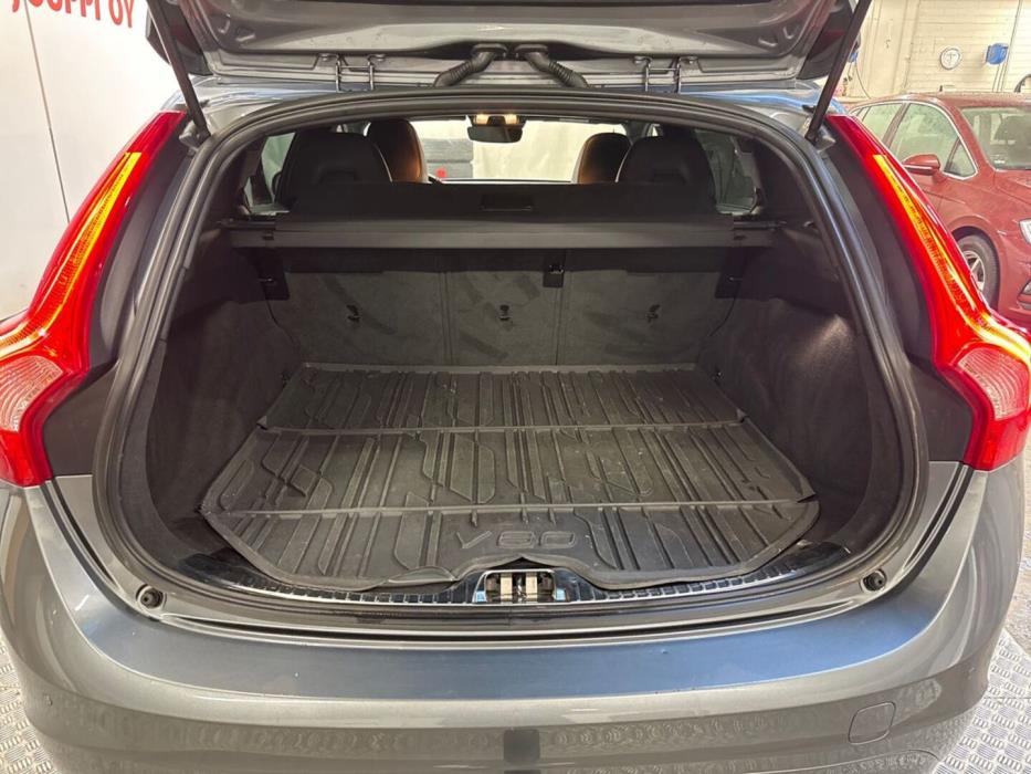VOLVO V60 2017
