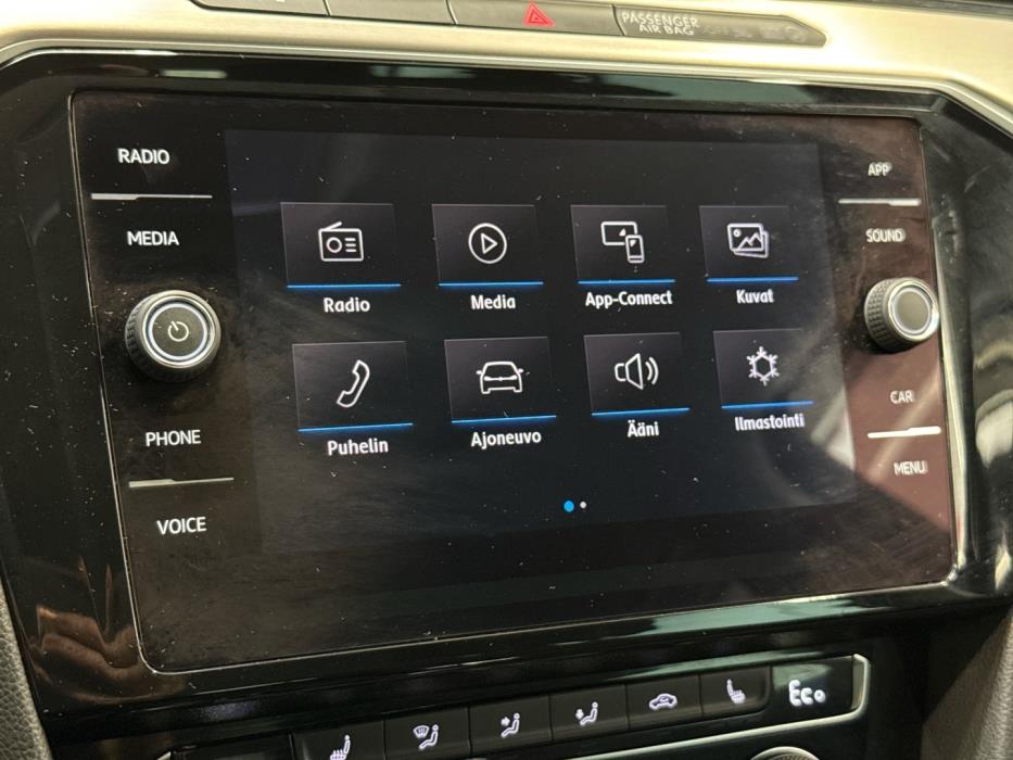 VOLKSWAGEN Passat 2018