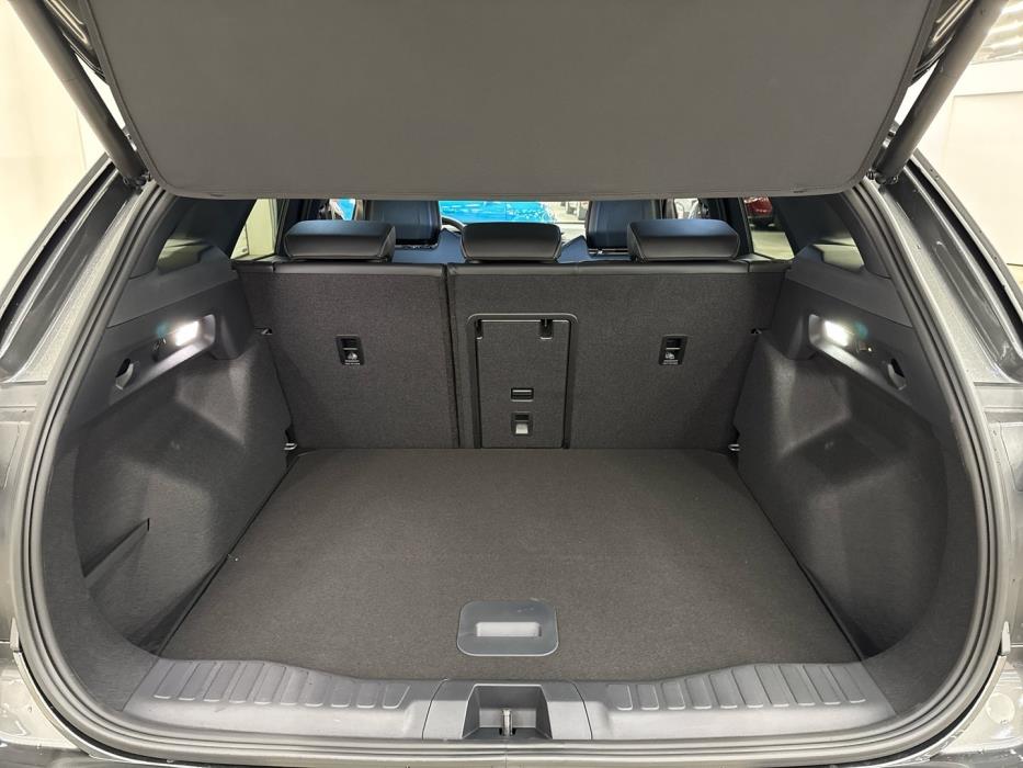 FORD EXPLORER 2026