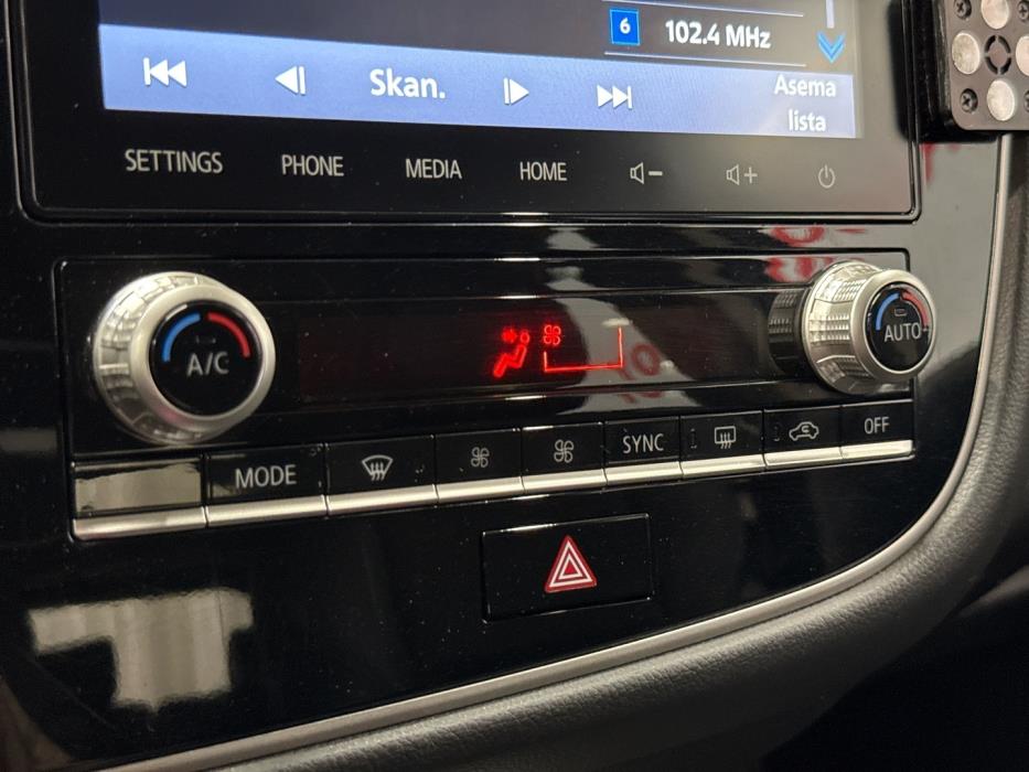 MITSUBISHI Outlander PHEV 2021