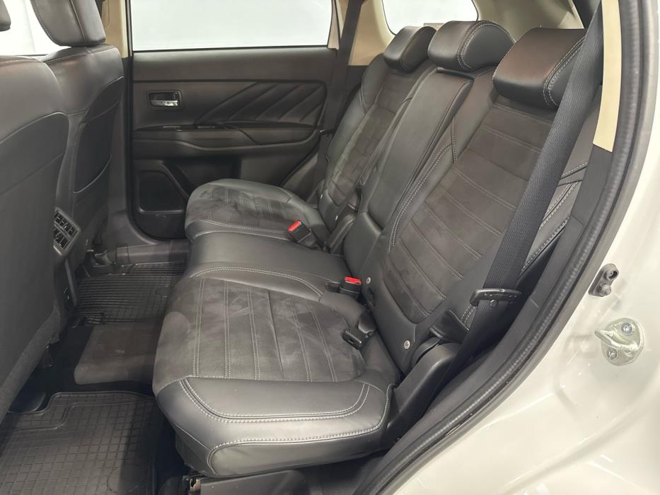 MITSUBISHI Outlander PHEV 2021