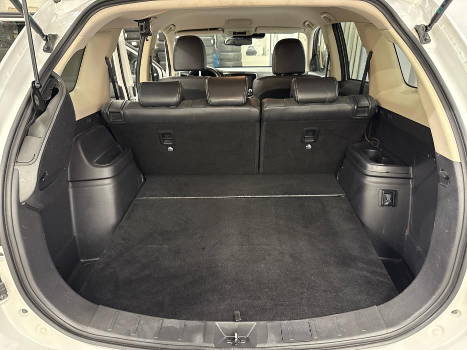 MITSUBISHI Outlander PHEV 2021