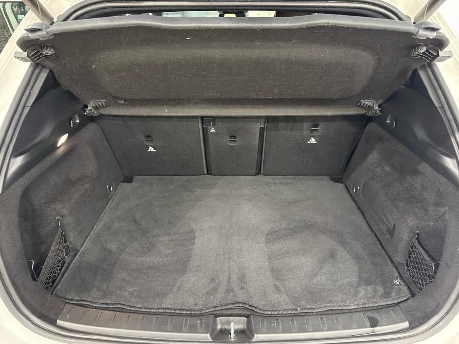 MERCEDES-BENZ GLA 2020