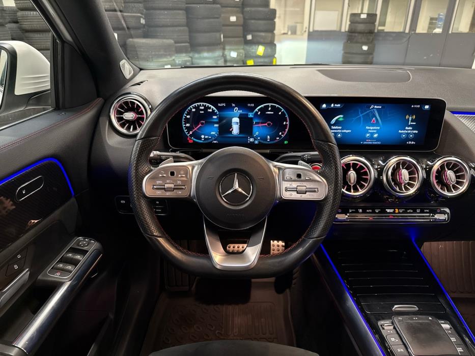 MERCEDES-BENZ GLA 2020