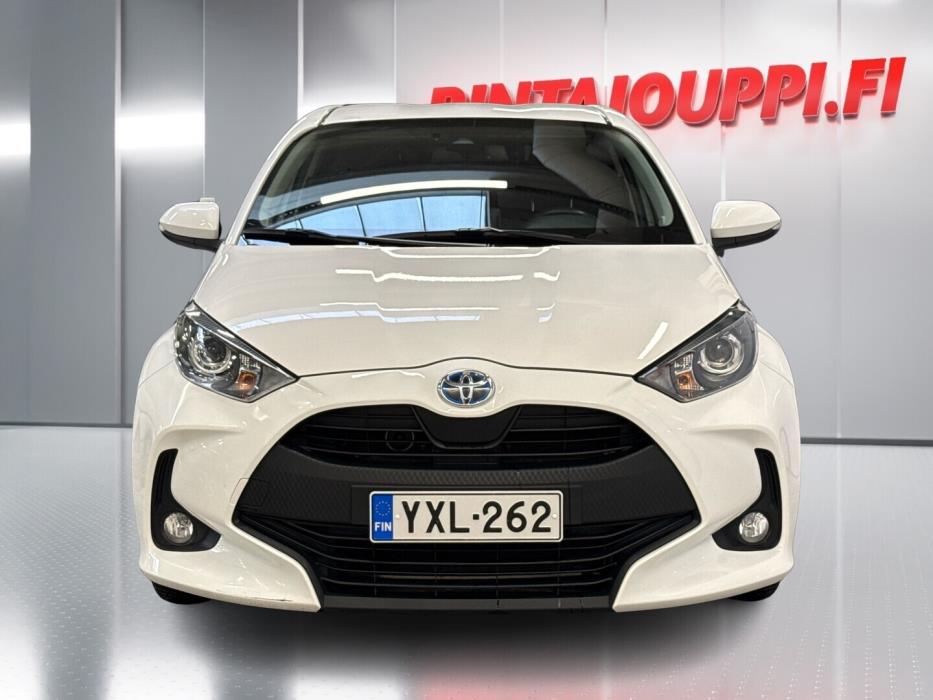 TOYOTA Yaris 2021