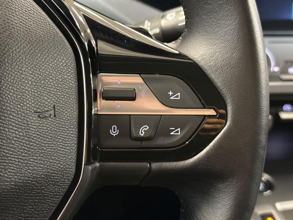 PEUGEOT 308 2024