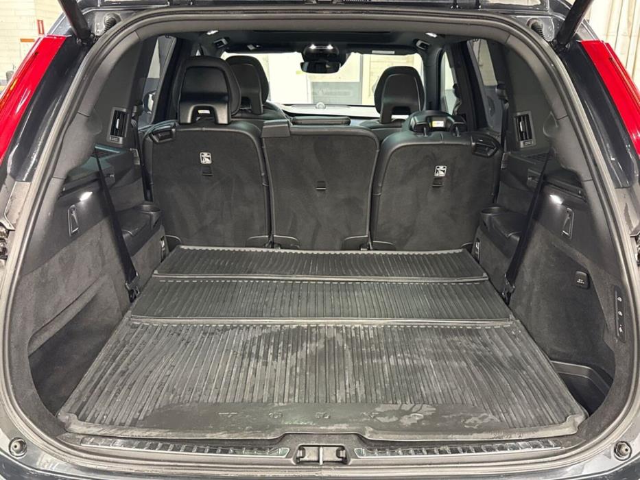 VOLVO XC90 2021