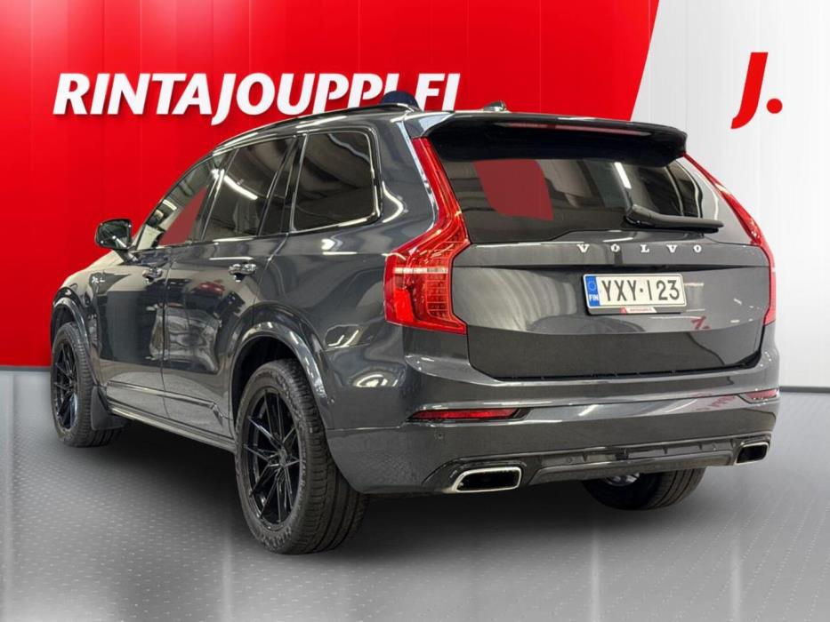 VOLVO XC90 2021