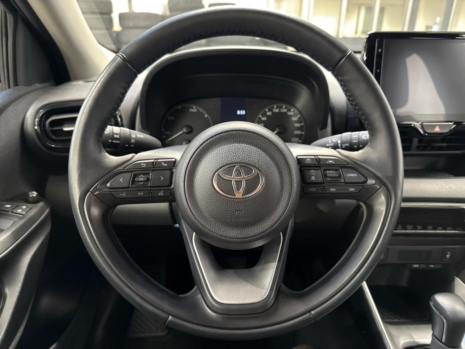 TOYOTA Yaris 2024