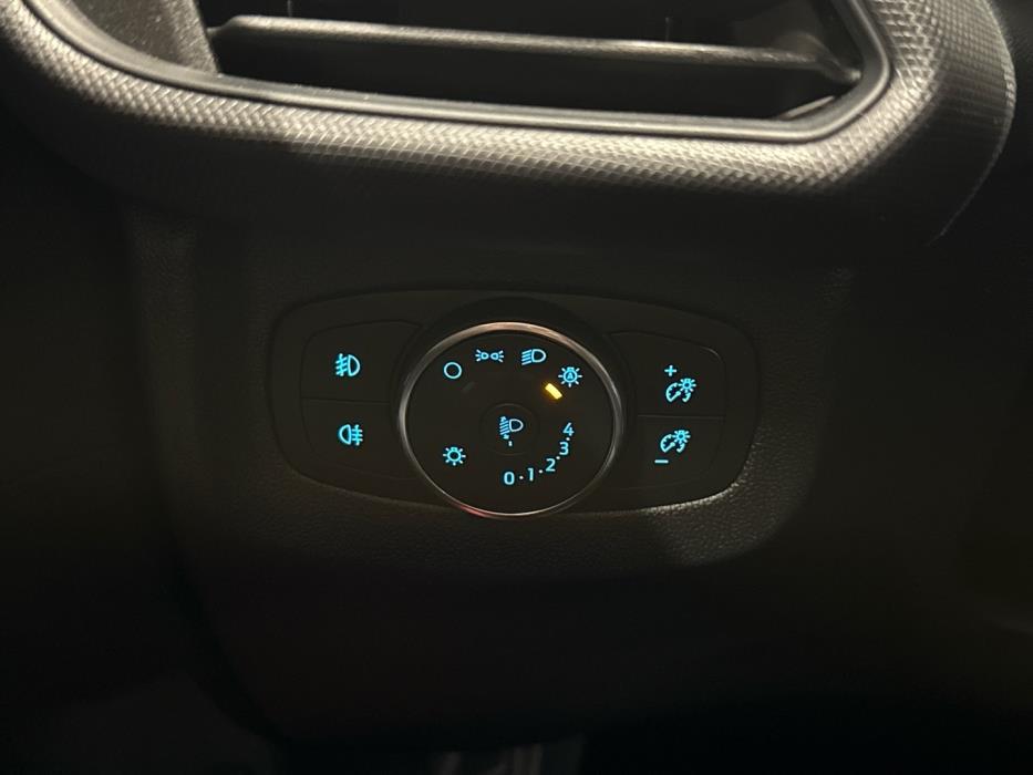 FORD Tourneo Courier 2025