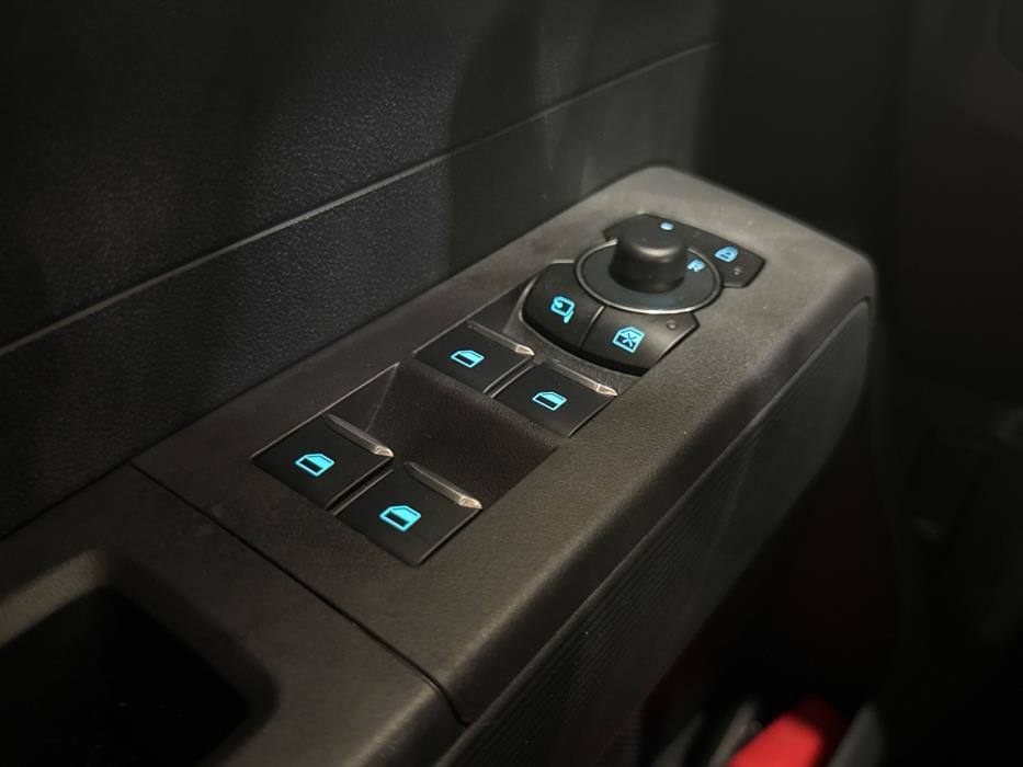 FORD Tourneo Courier 2025