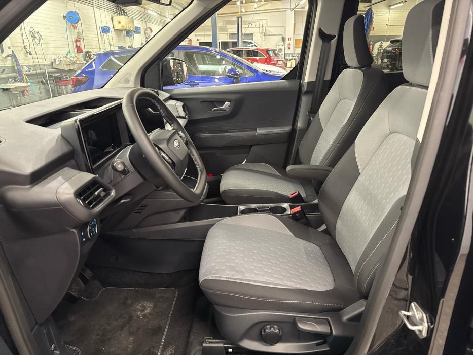 FORD Tourneo Courier 2025