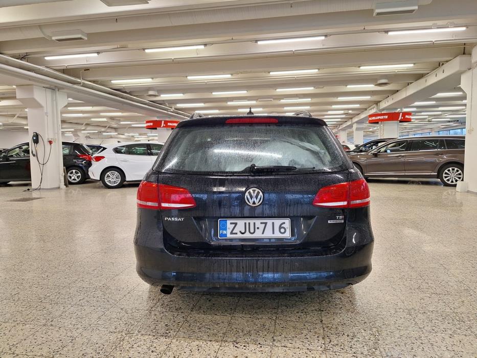 VOLKSWAGEN Passat 2013