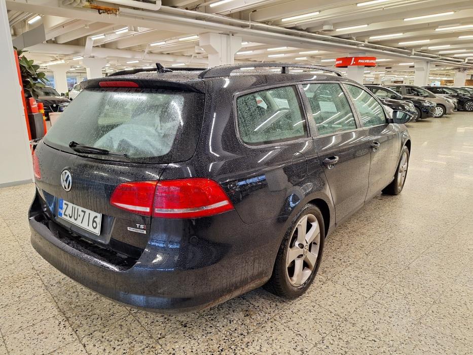 VOLKSWAGEN Passat 2013