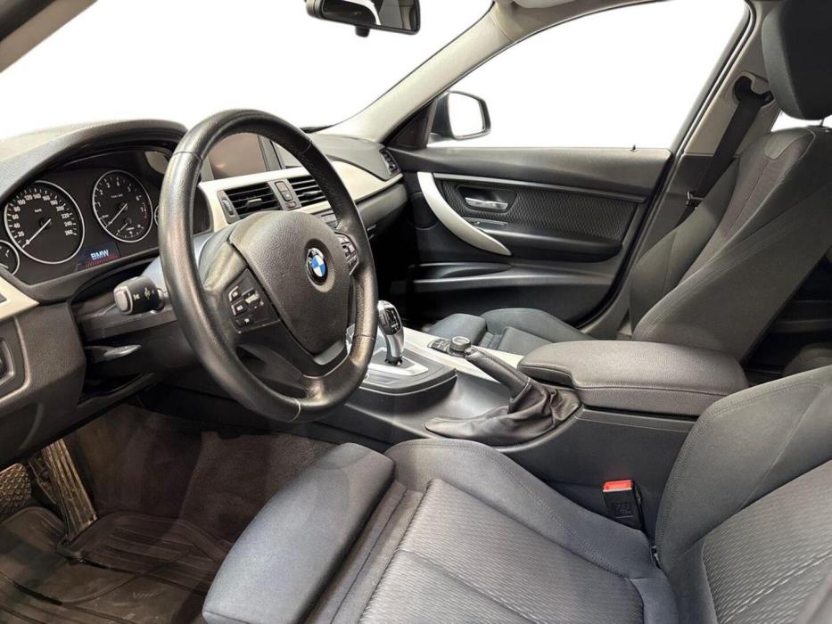 BMW 320 2015