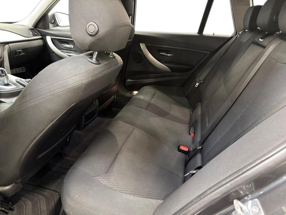 BMW 320 2015