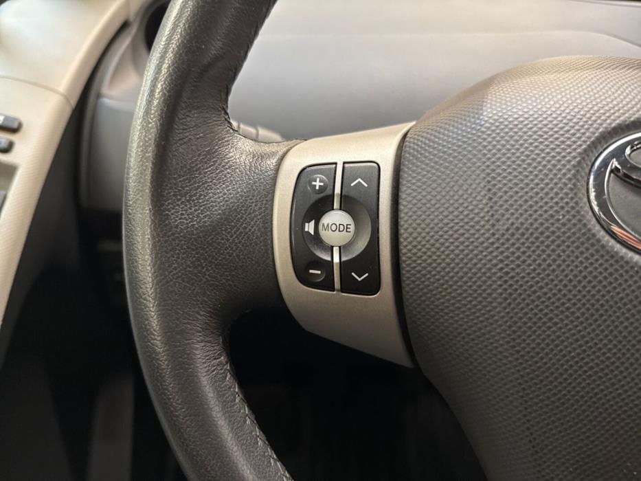 TOYOTA Yaris 2008