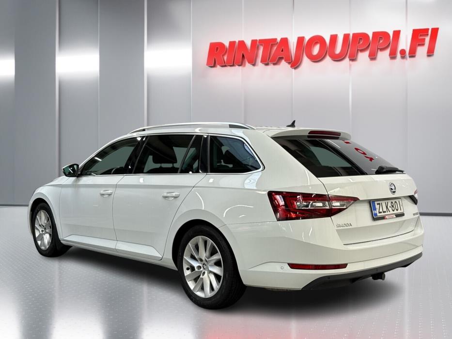 SKODA Superb 2016