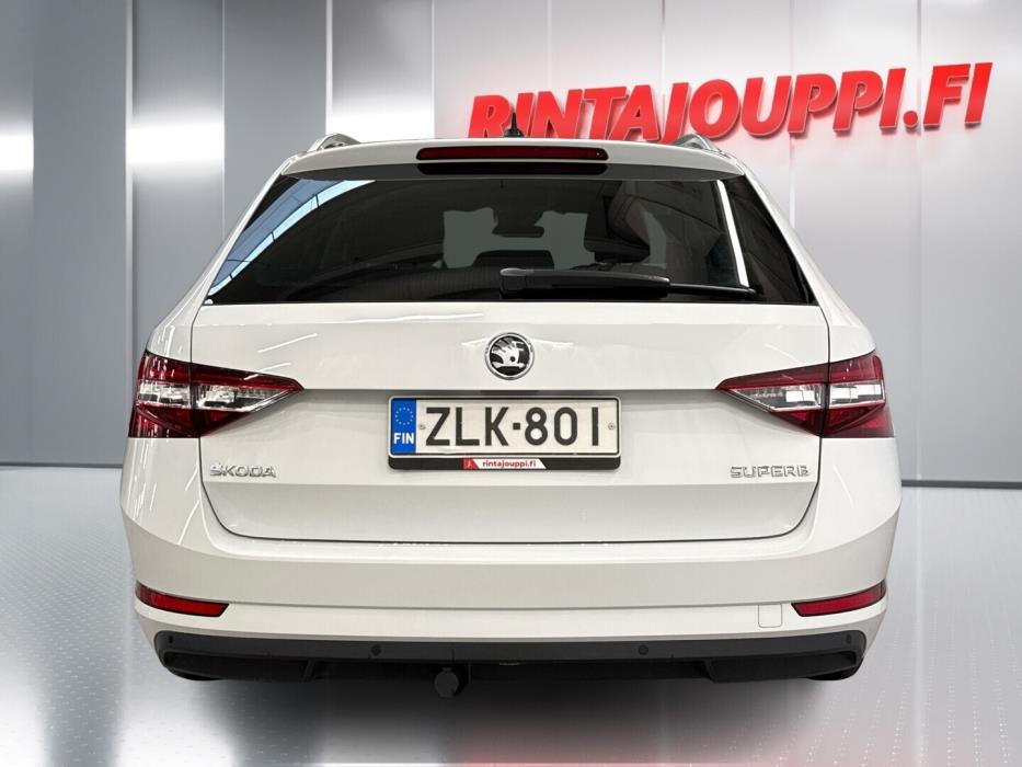 SKODA Superb 2016
