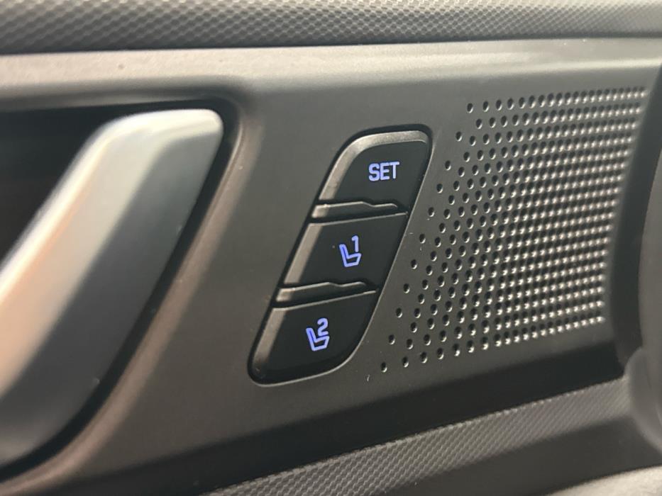 HYUNDAI IONIQ hybrid 2017