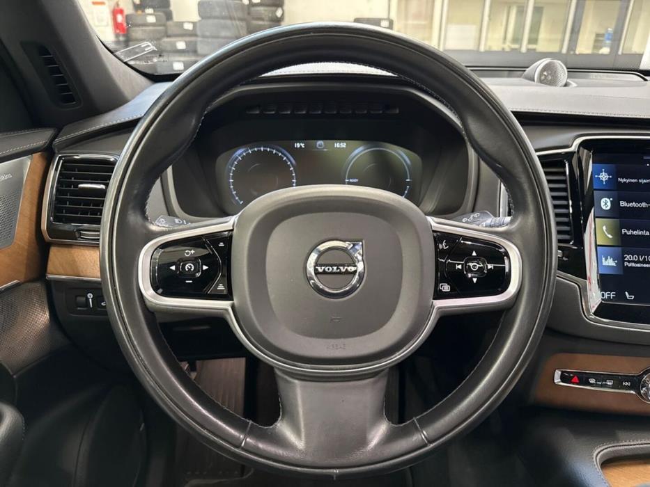 VOLVO XC90 2019