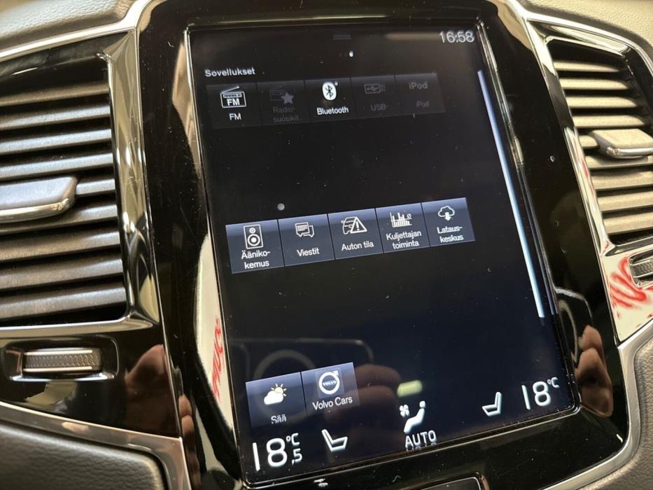 VOLVO XC90 2019