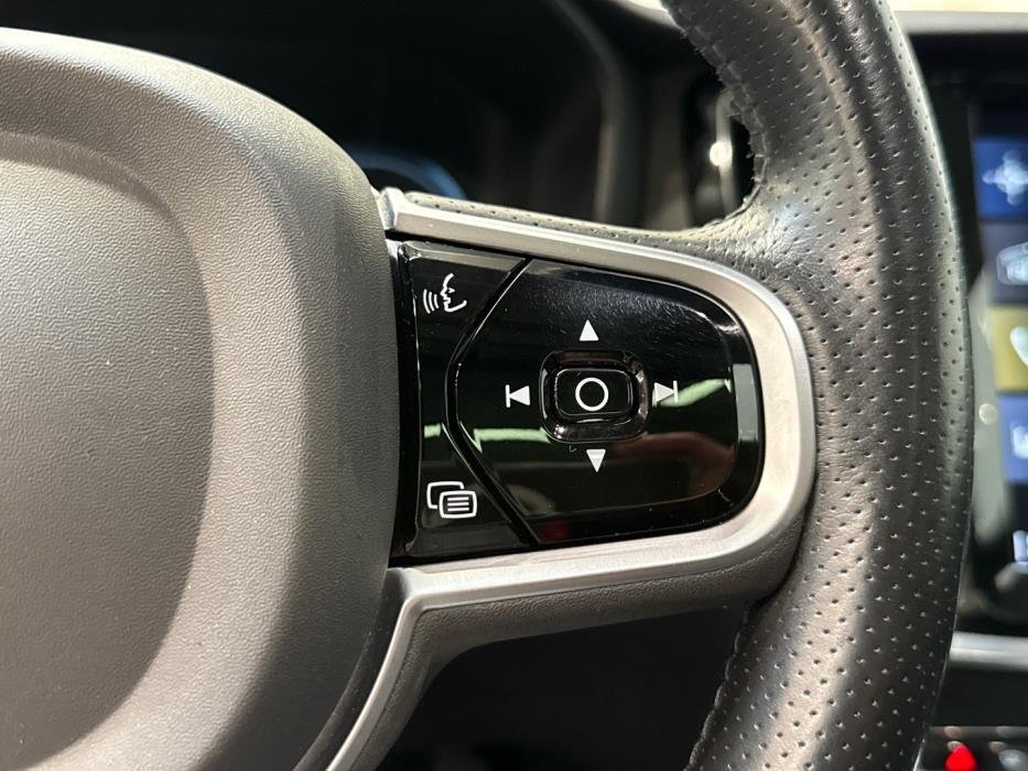 VOLVO V60 2019