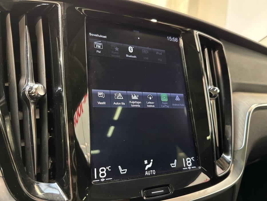VOLVO V60 2019