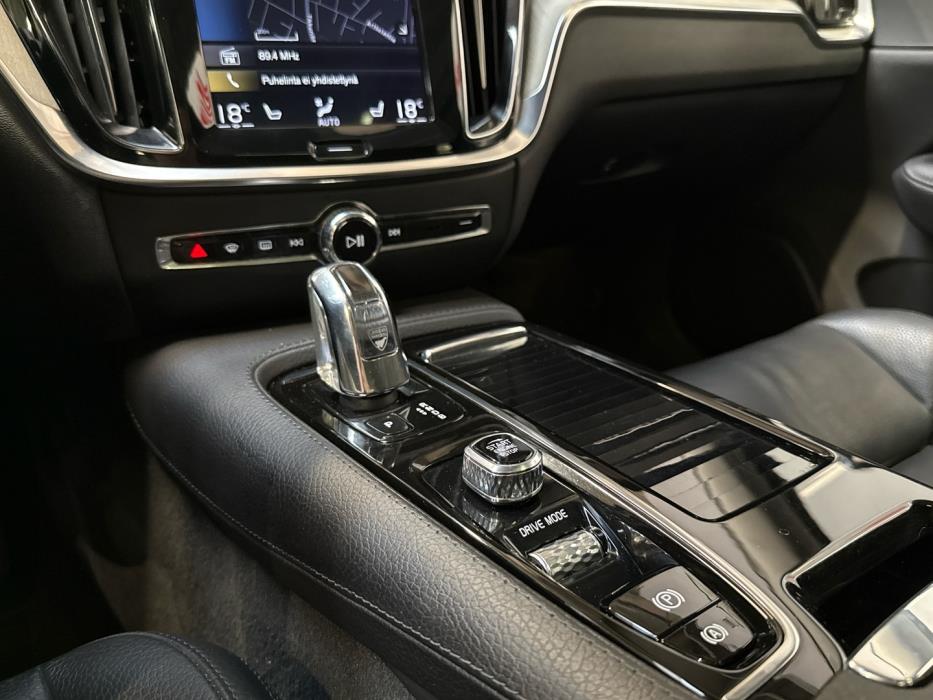 VOLVO V60 2019