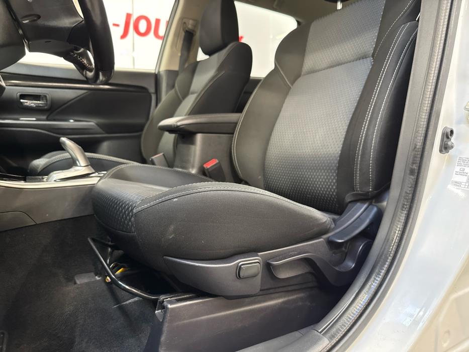 MITSUBISHI Outlander PHEV 2020