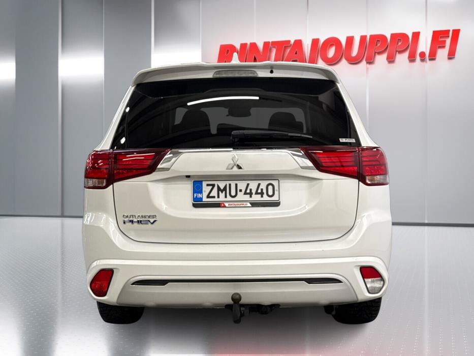 MITSUBISHI Outlander PHEV 2020