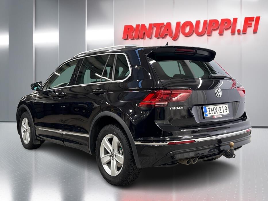 VOLKSWAGEN Tiguan 2020