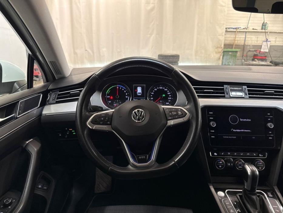 VOLKSWAGEN Passat 2020