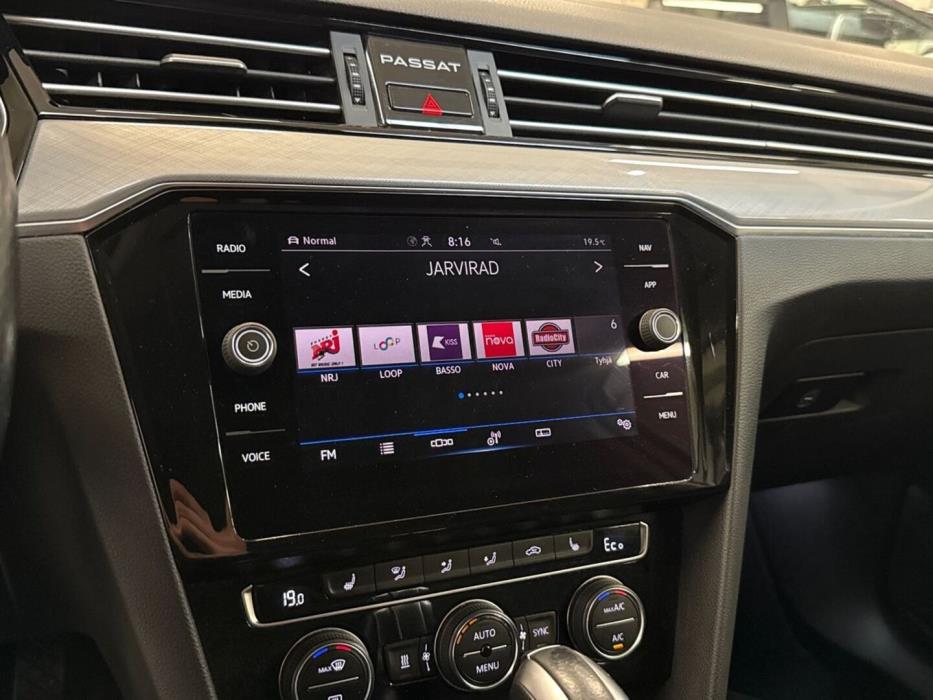 VOLKSWAGEN Passat 2020