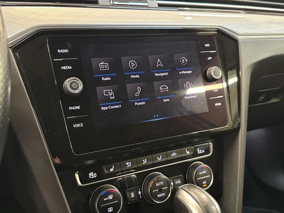 VOLKSWAGEN Passat 2020