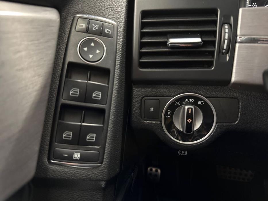 MERCEDES-BENZ GLK 2012