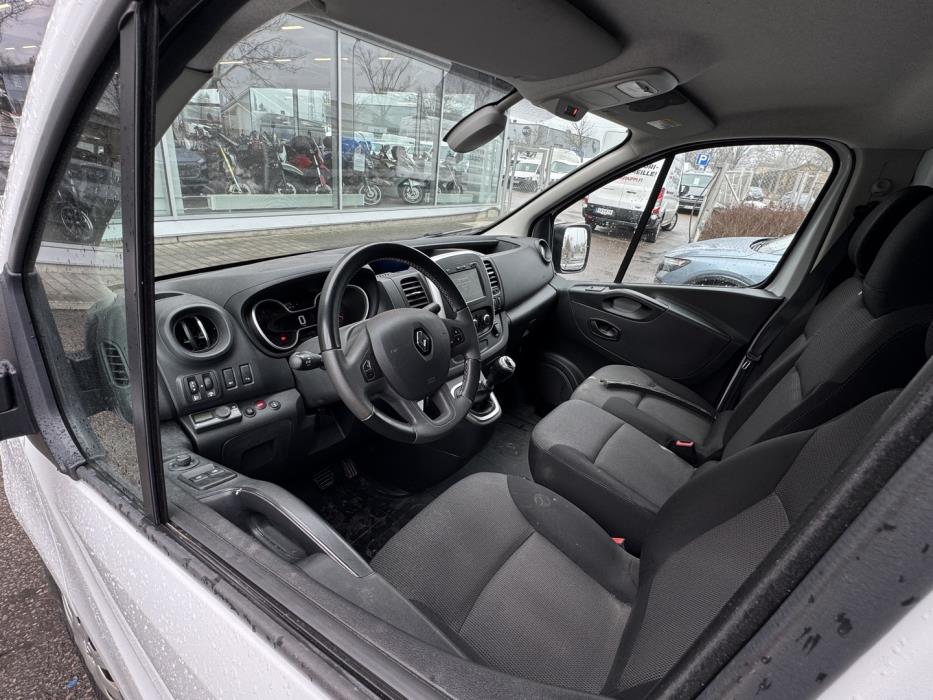 RENAULT Trafic 2021