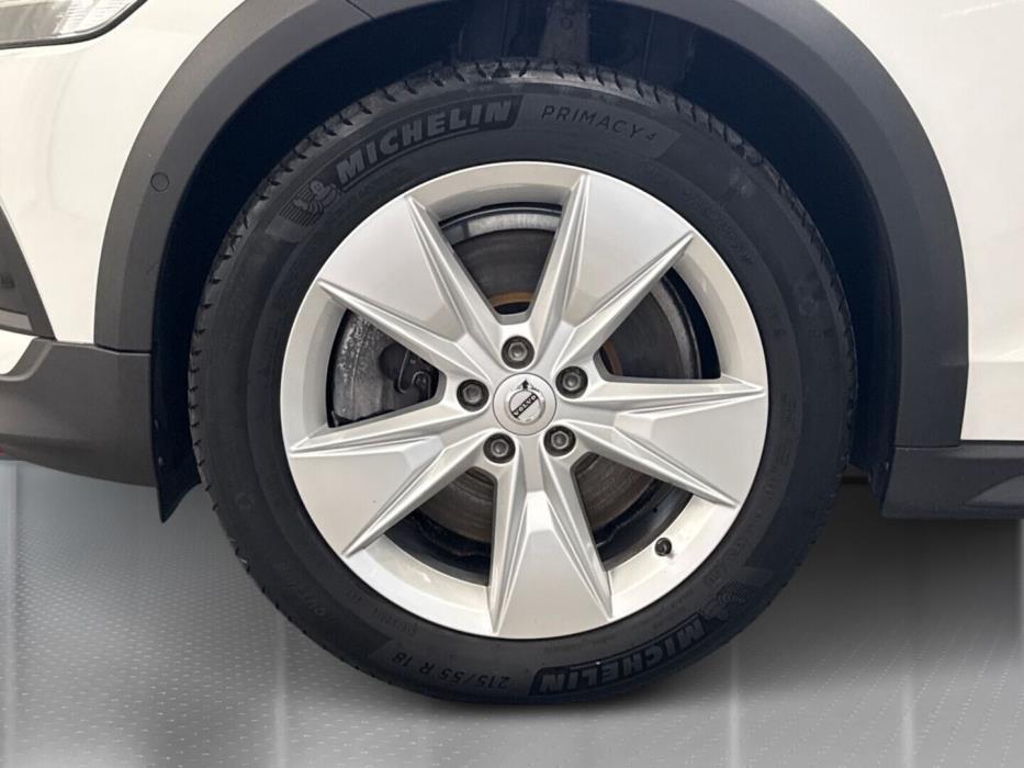 VOLVO V60 Cross Country 2022