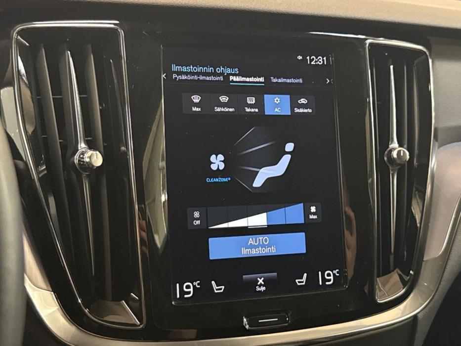 VOLVO V60 Cross Country 2022