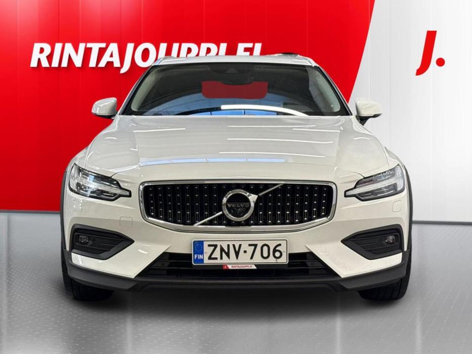 VOLVO V60 Cross Country 2022