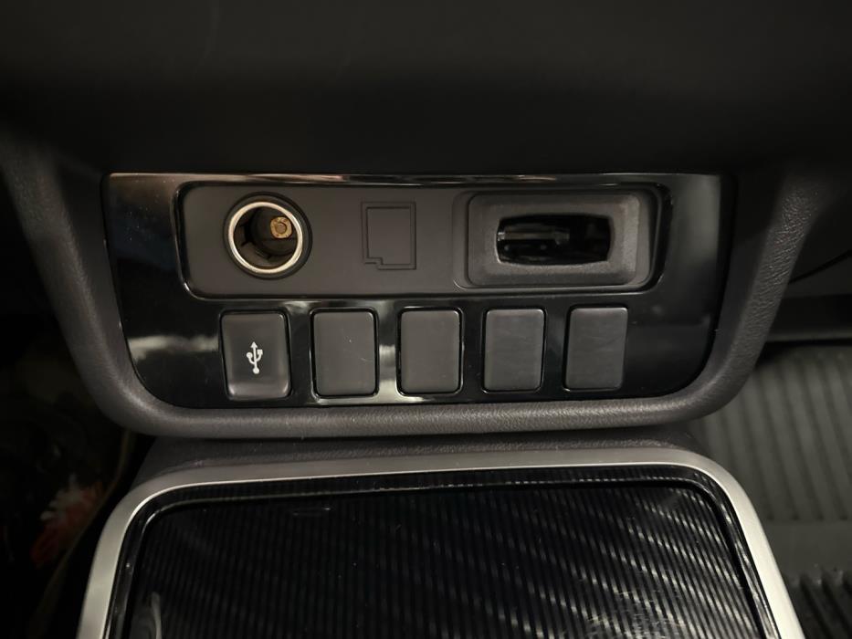 MITSUBISHI Outlander PHEV 2019