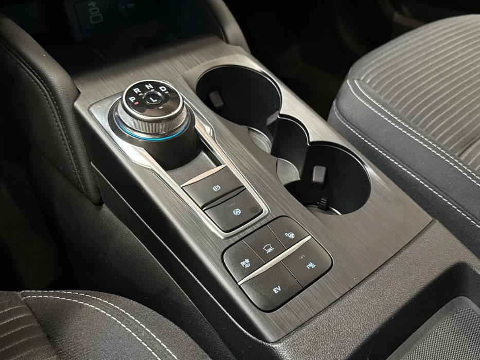 FORD Kuga 2022
