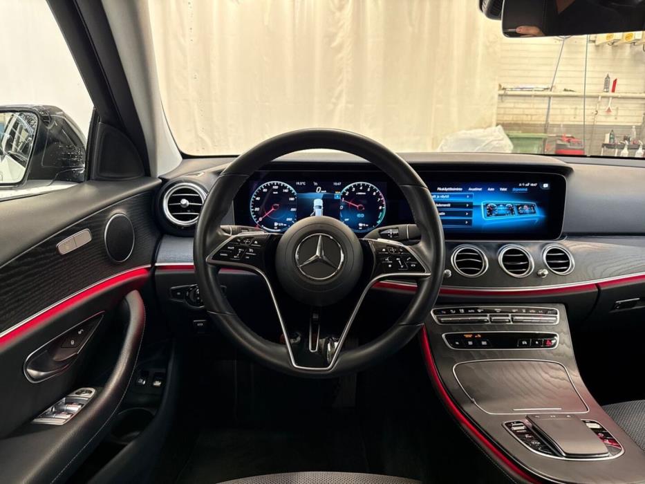 MERCEDES-BENZ E 2023