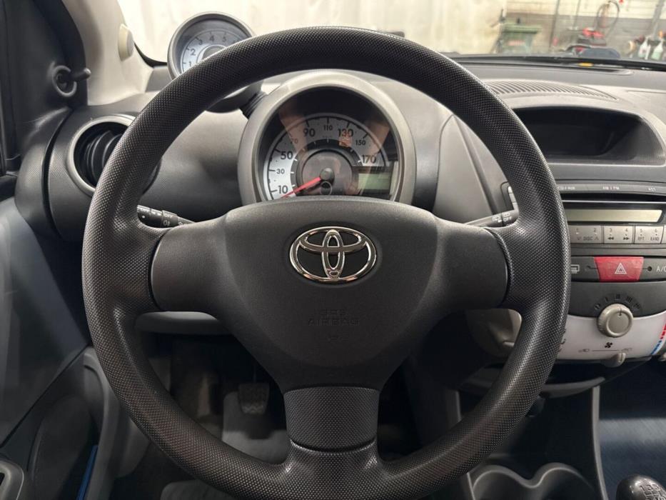 TOYOTA AYGO 2009