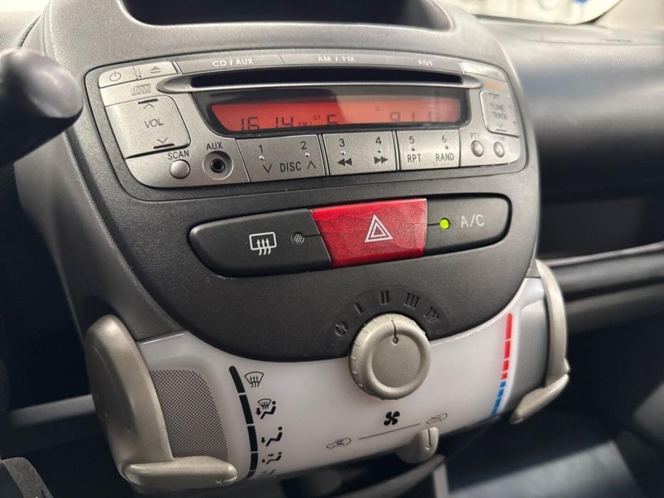 TOYOTA AYGO 2009
