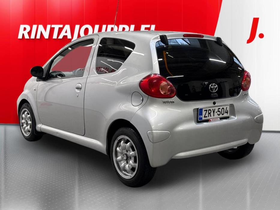 TOYOTA AYGO 2009