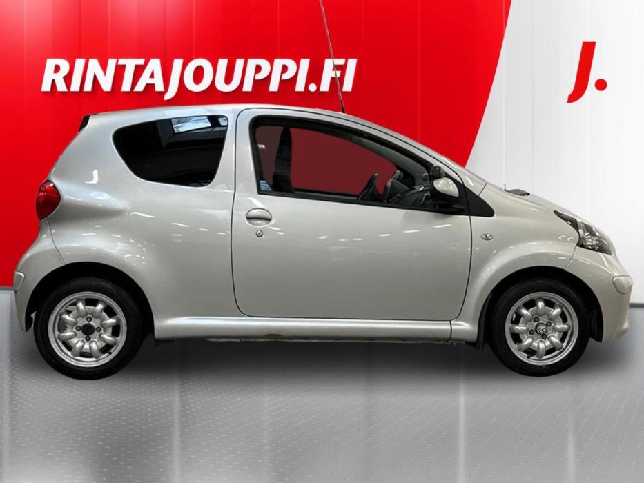 TOYOTA AYGO 2009