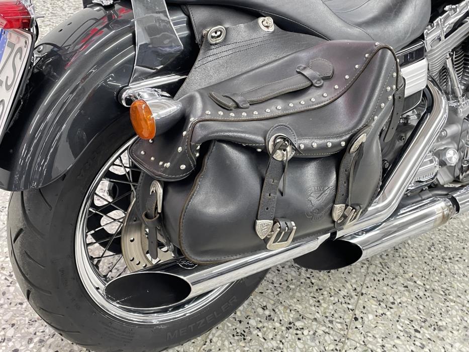 HARLEY-DAVIDSON DYNA 2006
